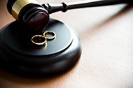 Streit um Unterhalt bei Scheidung vor Gericht